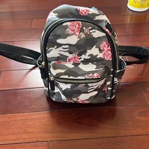 JD mini camo backpack with roses